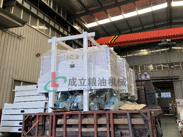 新疆日產(chǎn)30噸玉米加工設(shè)備，廠(chǎng)家發(fā)貨中